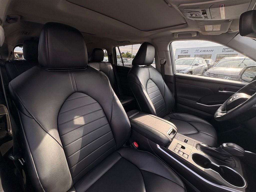 2023 Toyota Highlander XLE - Photo 31