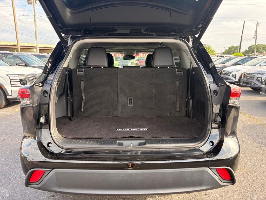 2023 Toyota Highlander XLE - Photo 6