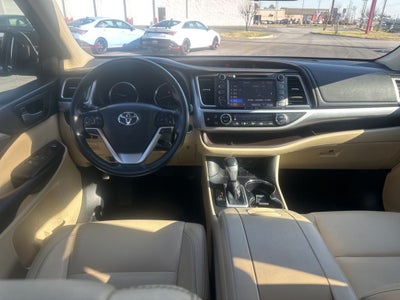 2017 Toyota Highlander XLE