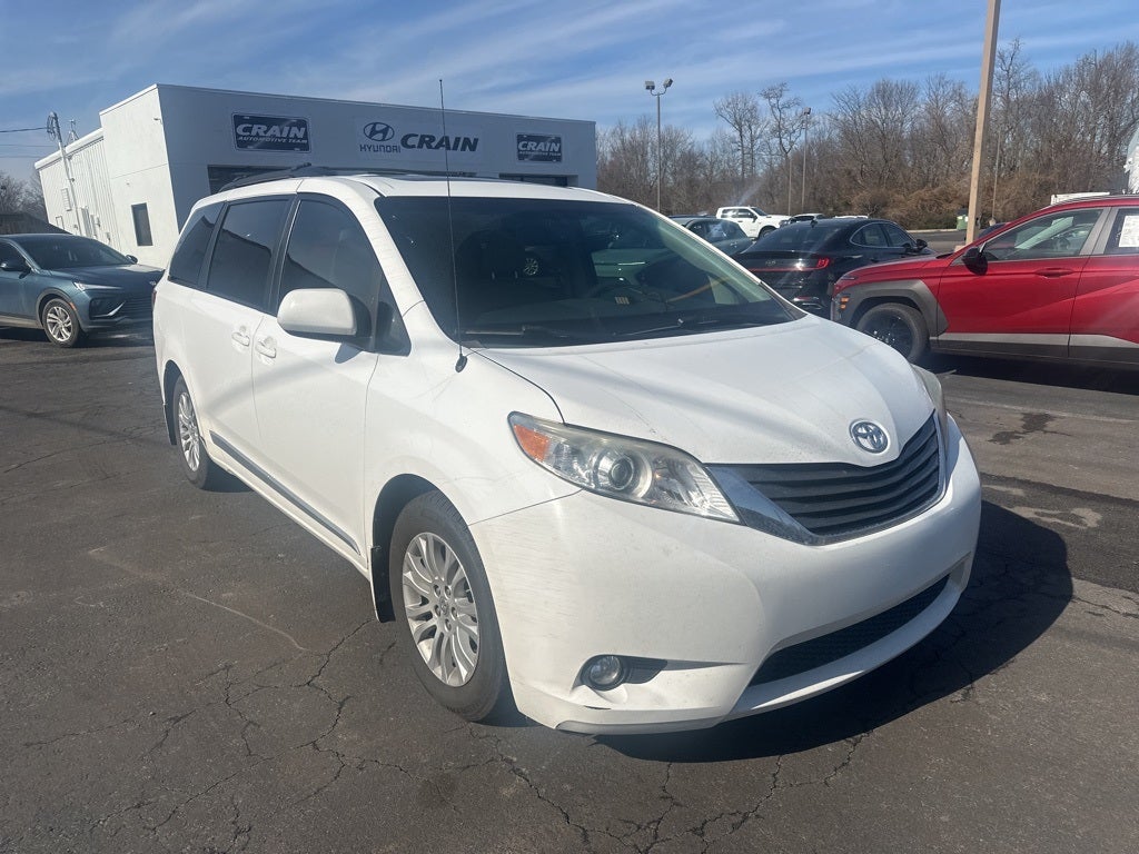 2012 Toyota Sienna XLE