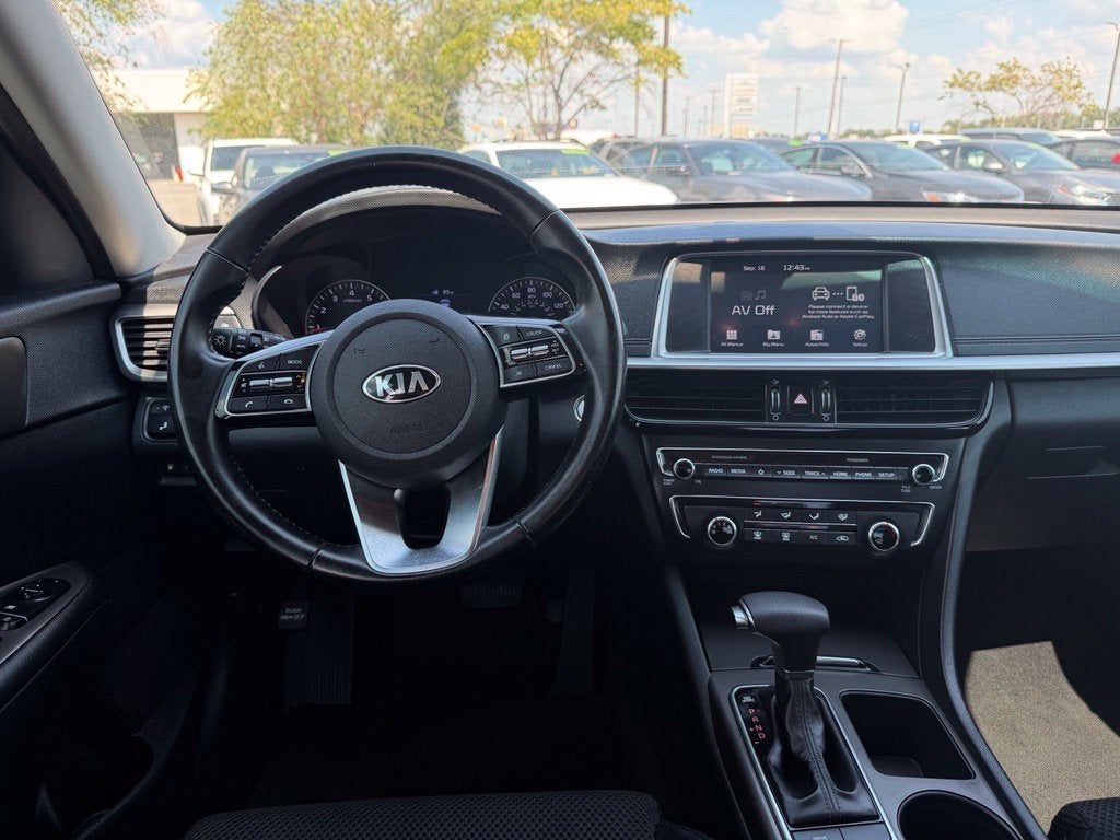 2020 Kia Optima S - Photo 17