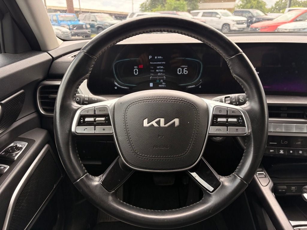 2025 Kia Telluride S - Photo 14