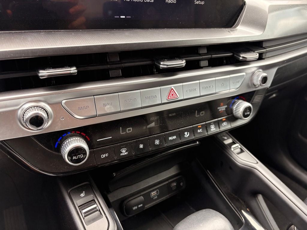 2025 Kia Telluride S - Photo 18