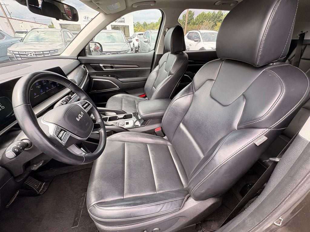 2025 Kia Telluride S - Photo 23