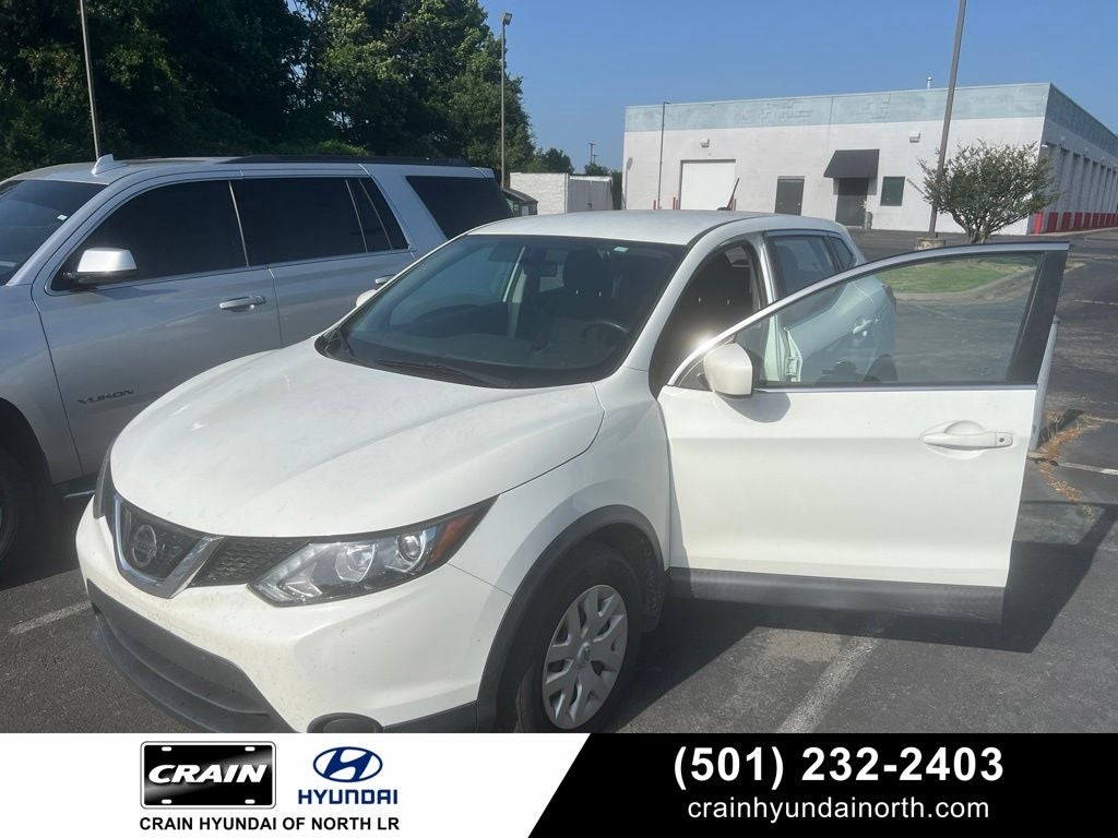 2019 Nissan Rogue Sport S FWD's photo