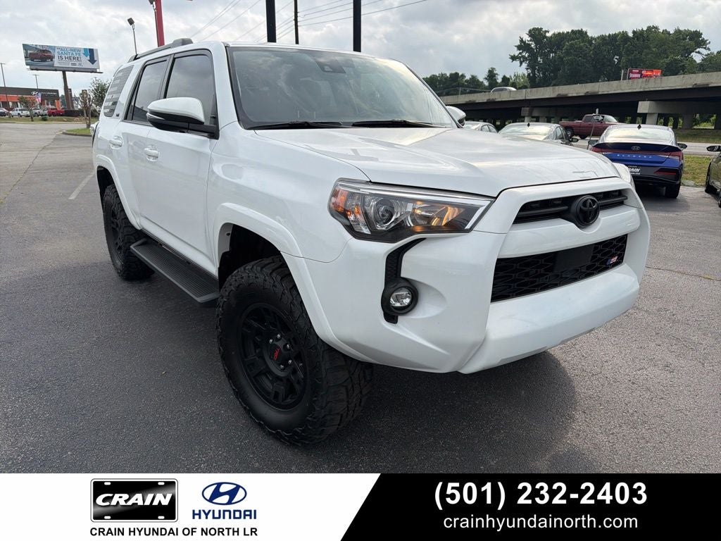 2023 Toyota 4Runner SR5 Premium 4WD V6's photo