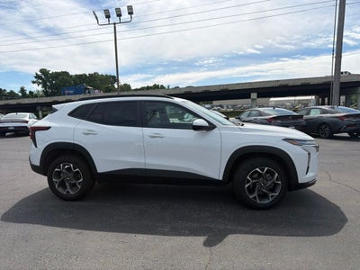 2024 Chevrolet Trax LT One Owner / Clean Carfax / 1LT Preferred Equipment