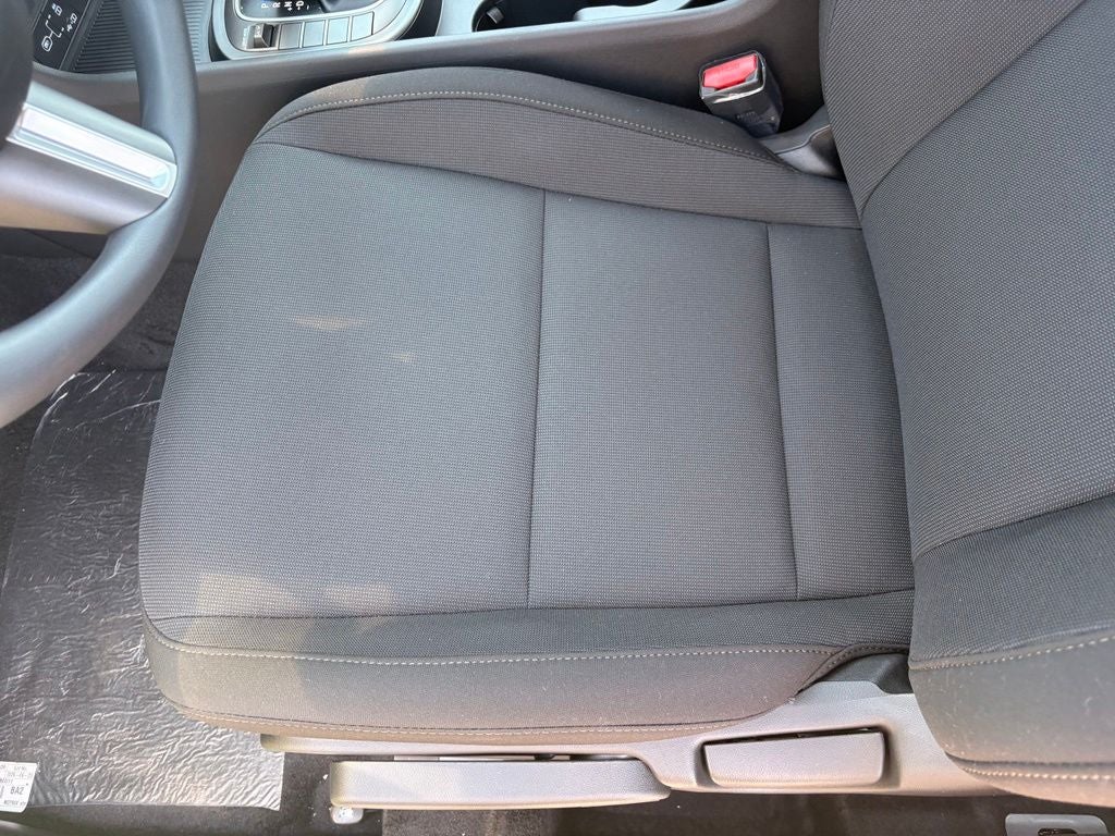 2027 Hyundai KONA SE