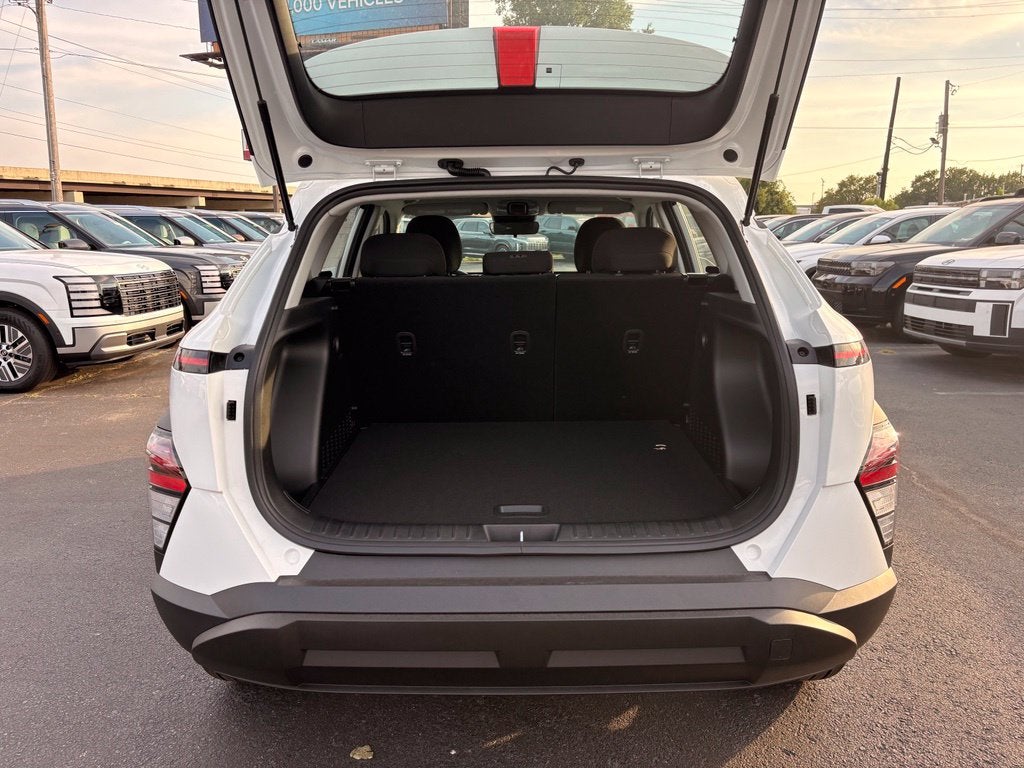 2027 Hyundai KONA SE