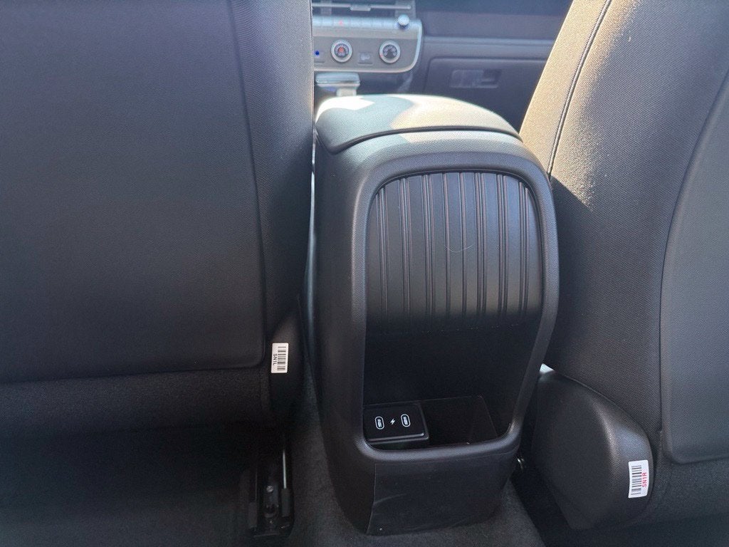 2027 Hyundai KONA SE