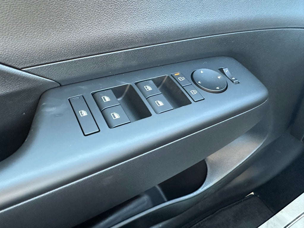 2026 Hyundai KONA SE AWD