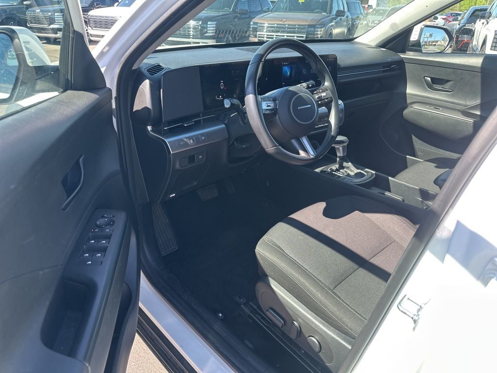 2025 Hyundai KONA SEL