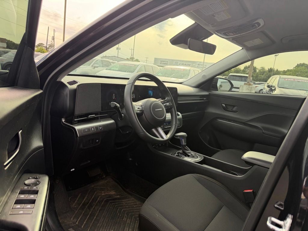 2025 Hyundai KONA SEL