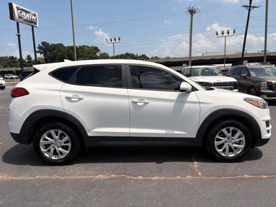 2020 Hyundai TUCSON SE