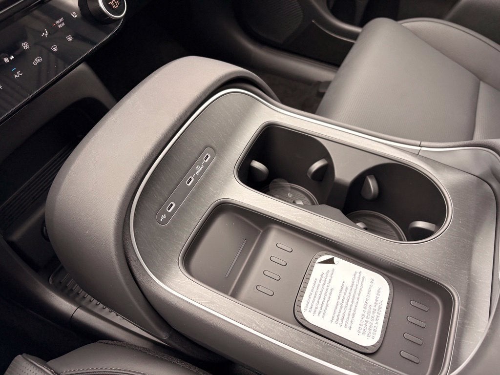 2027 Hyundai PALISADE SEL 7 Passenger