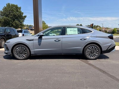 2026 Hyundai SONATA HYBRID SEL
