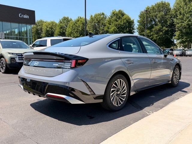 2026 Hyundai SONATA HYBRID SEL