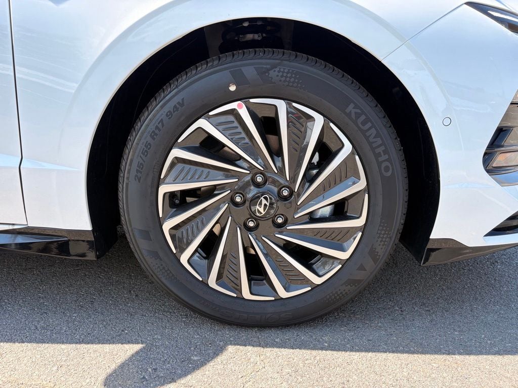 2026 Hyundai SONATA HYBRID Limited