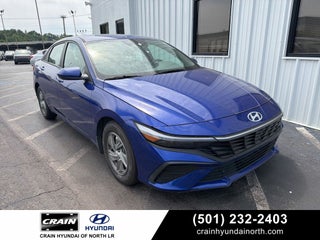 2024 Hyundai ELANTRA SE