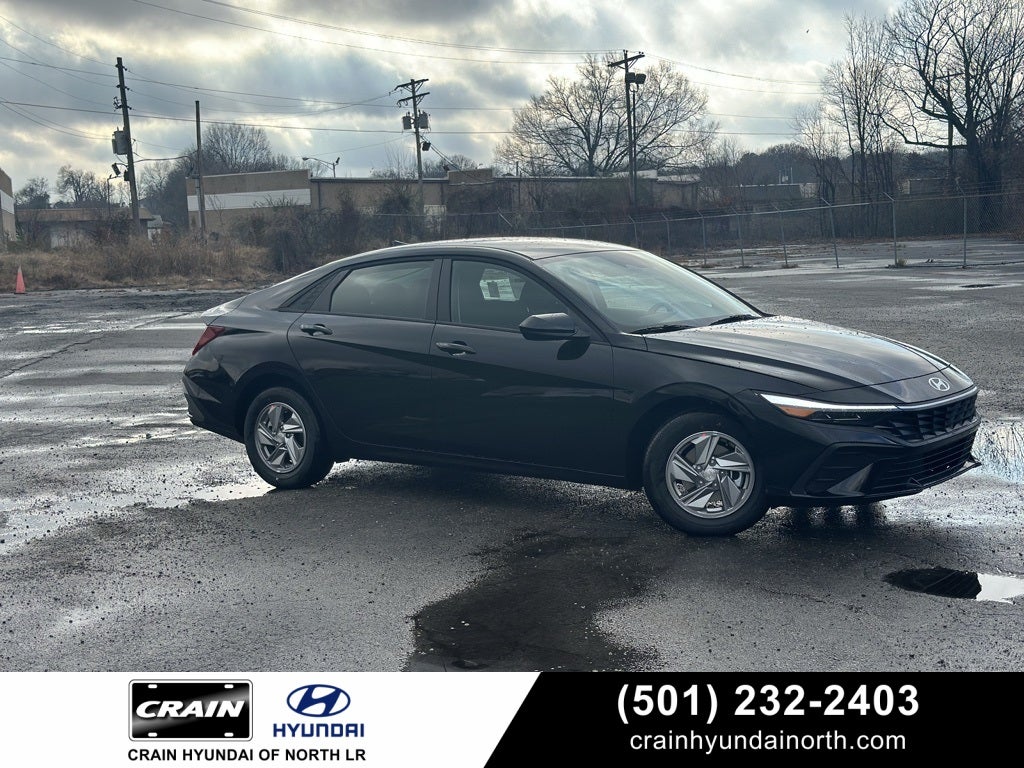 2026 Hyundai ELANTRA SE