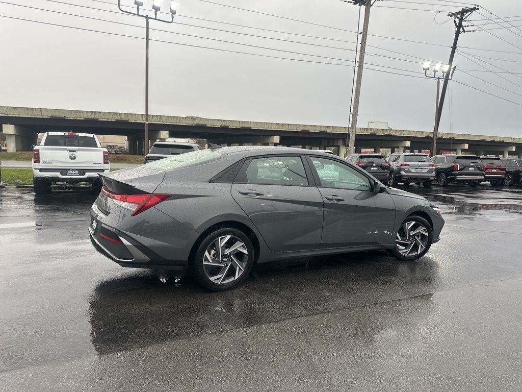 2025 Hyundai ELANTRA SEL Sport