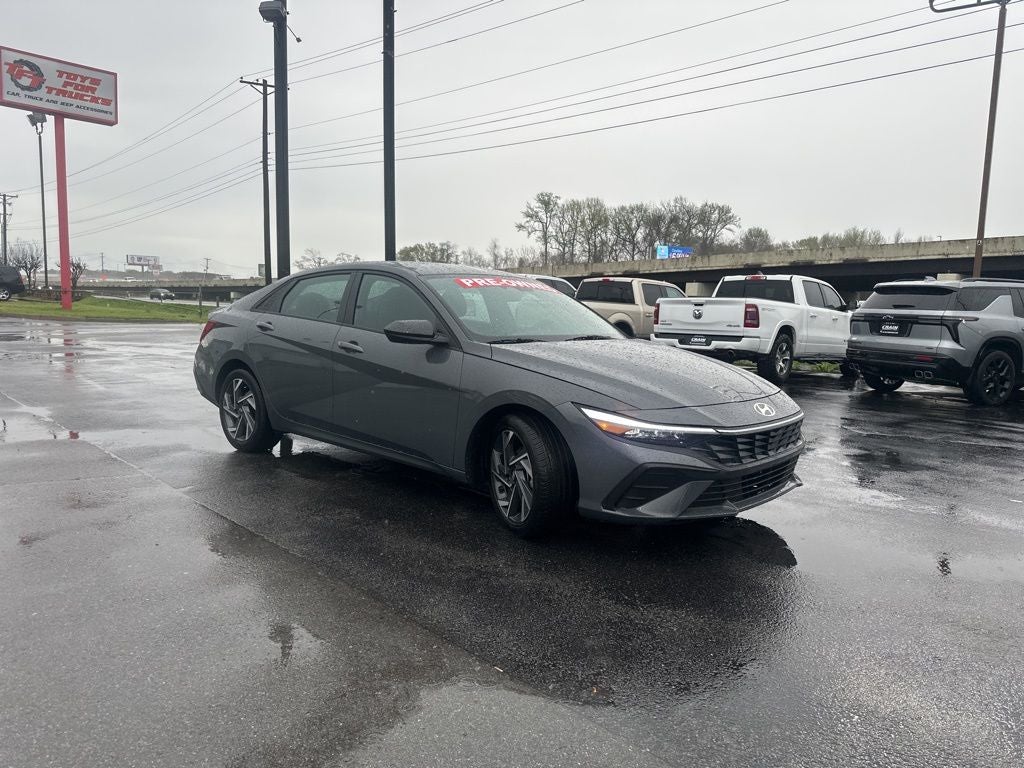 2025 Hyundai ELANTRA SEL Sport