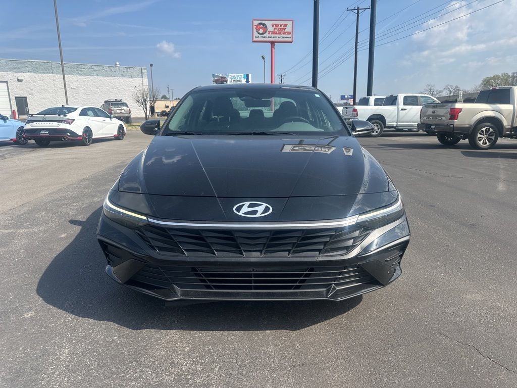 2024 Hyundai ELANTRA SEL