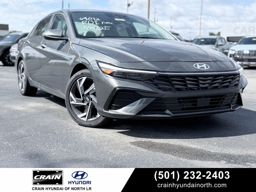 2025 Hyundai ELANTRA Limited