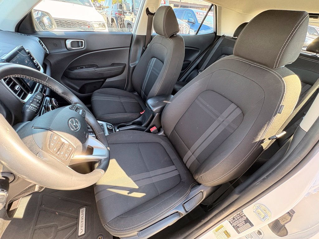 2024 Hyundai VENUE SEL