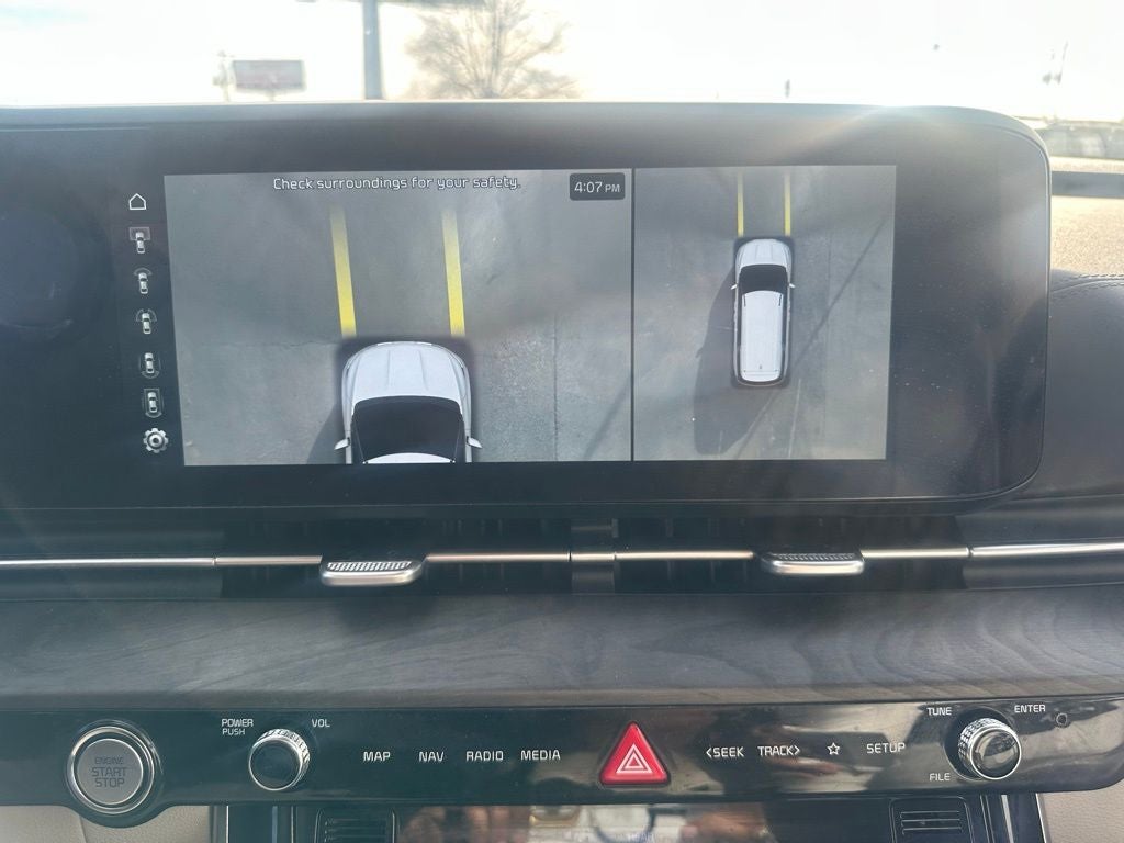 2024 Kia Carnival SX