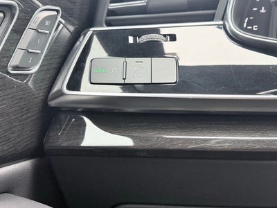 2020 Audi Q8 55 Premium Plus quattro