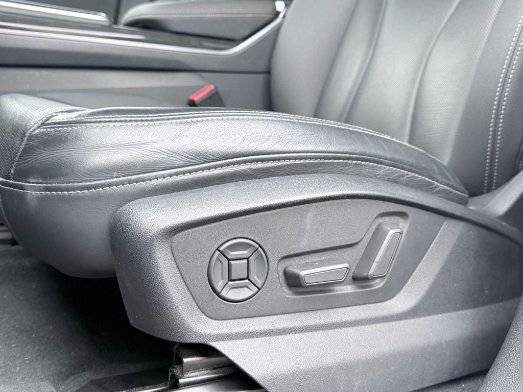 2020 Audi Q8 55 Premium Plus quattro