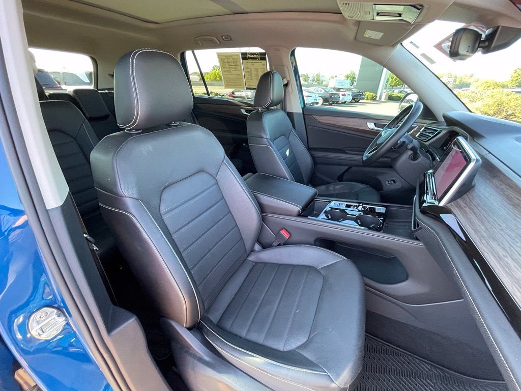 2025 Volkswagen Atlas 2.0T SEL