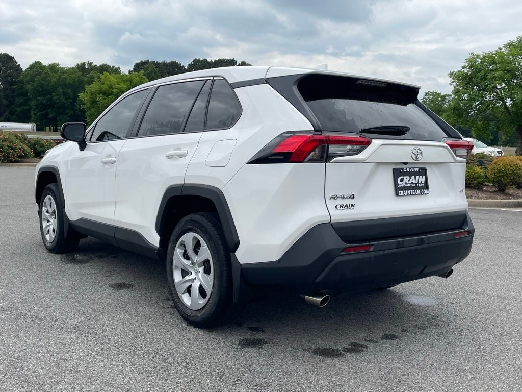 2024 Toyota RAV4 LE