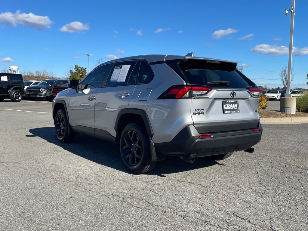 2024 Toyota RAV4 LE