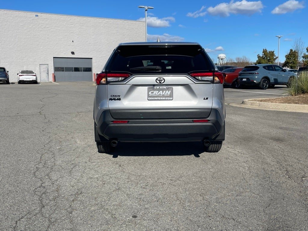 2024 Toyota RAV4 LE
