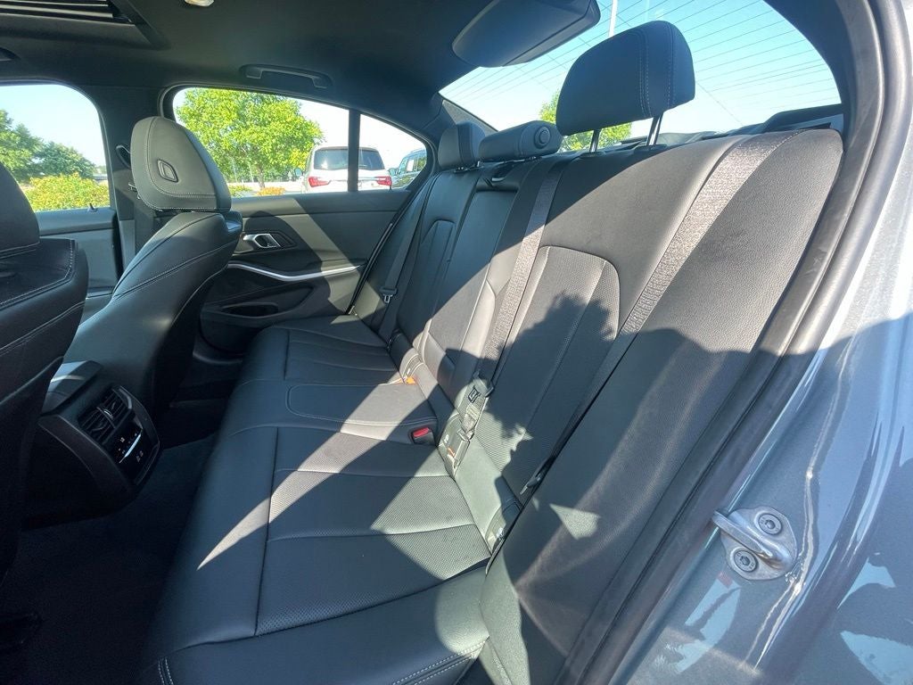 2025 BMW 3 Series 330i