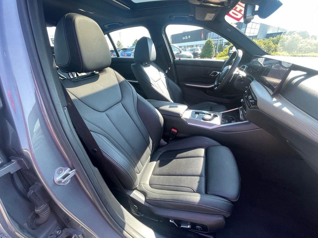 2025 BMW 3 Series 330i
