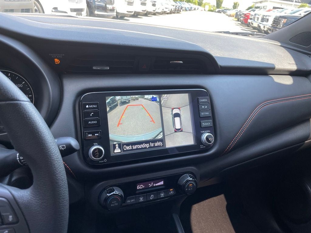 2024 Nissan Kicks SR