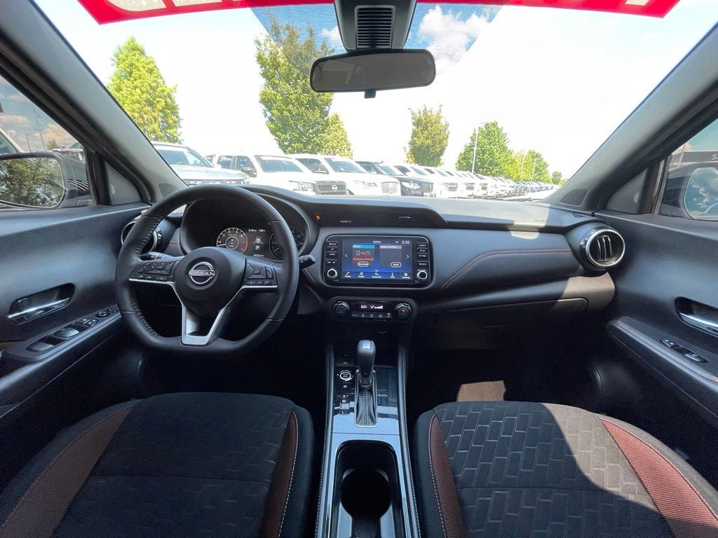 2024 Nissan Kicks SR