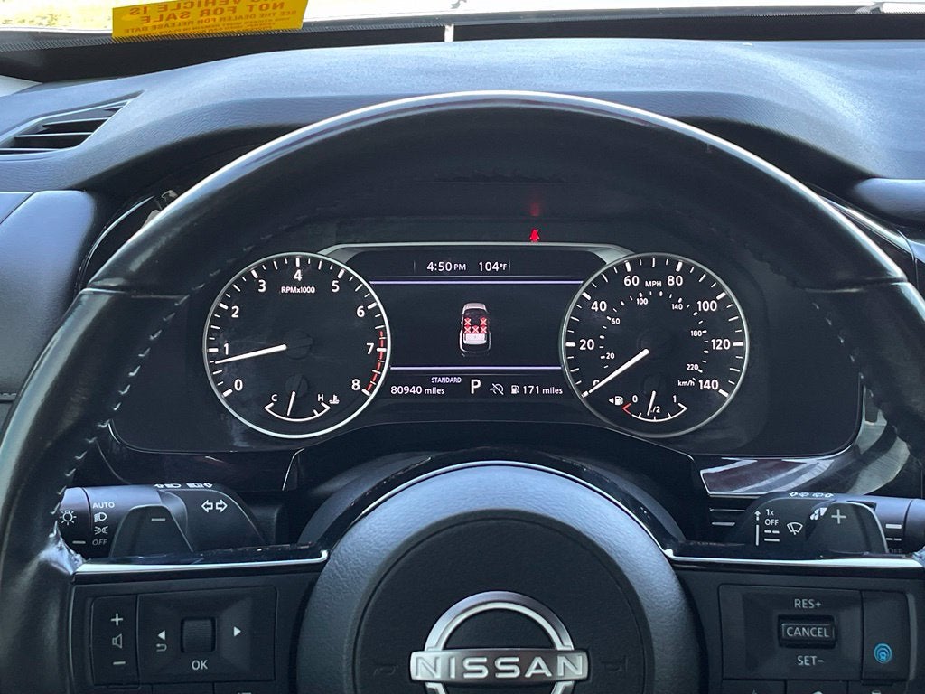 2022 Nissan Pathfinder SV