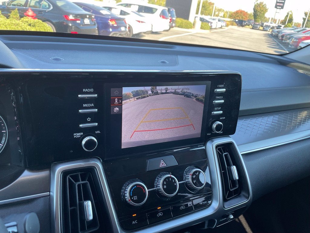 2022 Kia Sorento LX