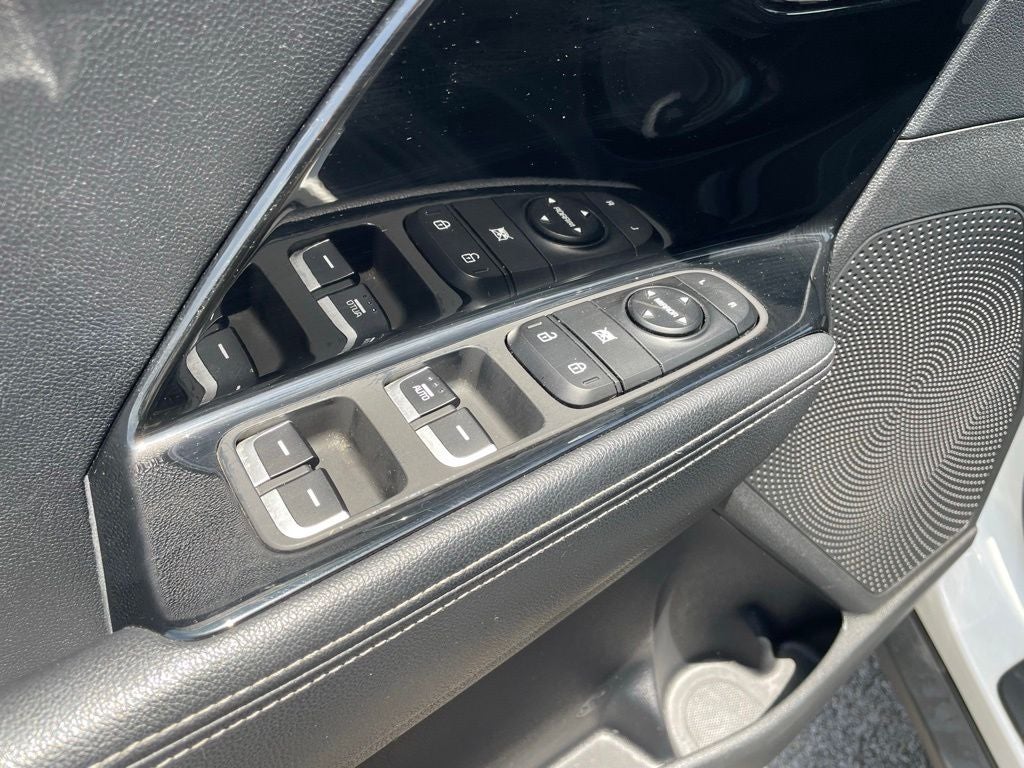 2022 Kia Niro Plug-In Hybrid LXS