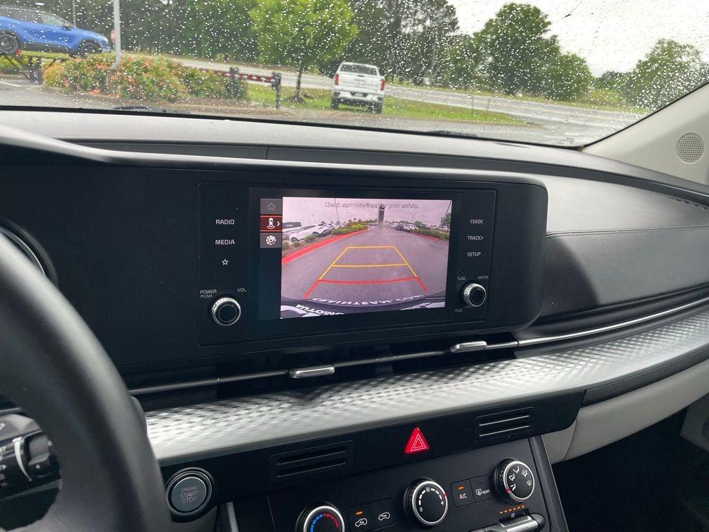 2023 Kia Carnival LX Seat Package