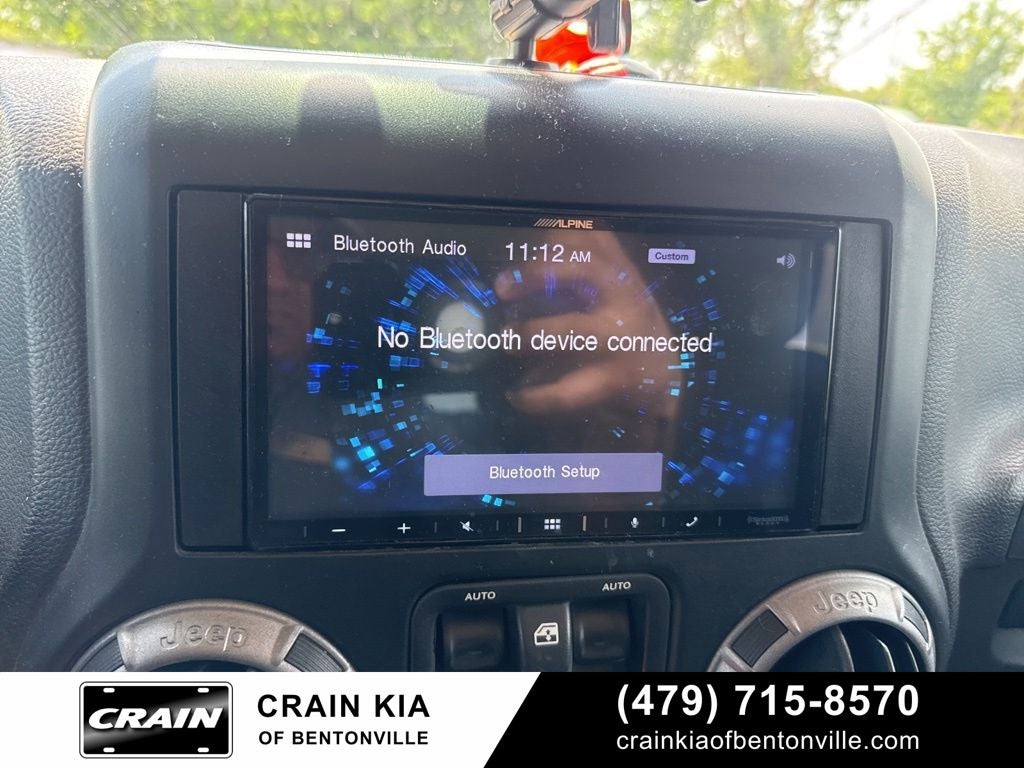 2014 Jeep Wrangler Sport - 4WD / CLEAN CARFAX