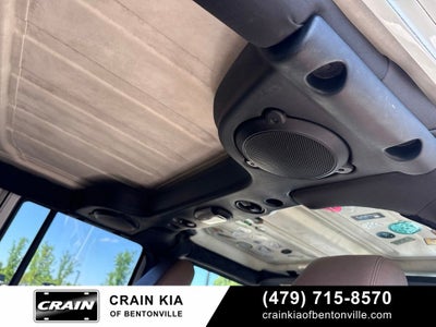 2013 Jeep Wrangler Unlimited Sahara - 4WD / CLEAN CARFAX / ONE OWNER