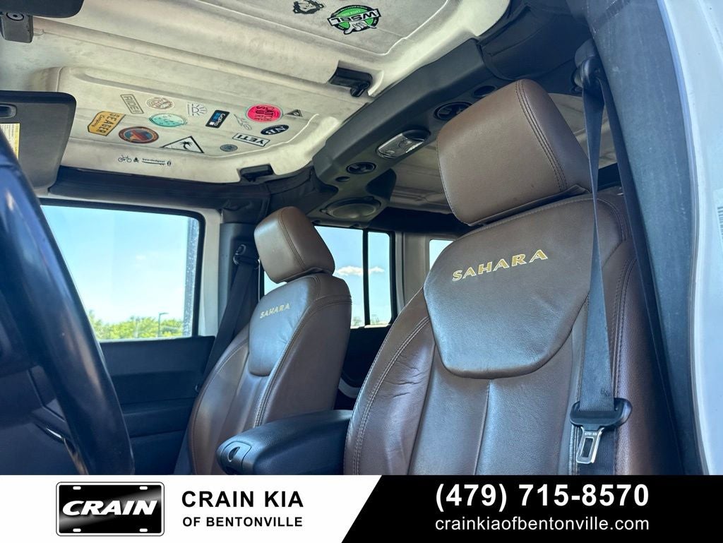 2013 Jeep Wrangler Unlimited Sahara - 4WD / CLEAN CARFAX / ONE OWNER