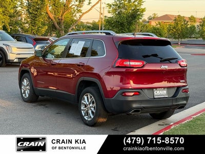 2016 Jeep Cherokee Latitude - CLEAN CARFAX