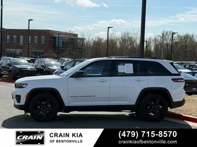 2023 Jeep Grand Cherokee Altitude - 4WD / CARFAX ONE OWNER