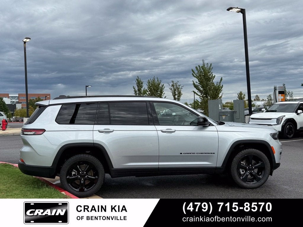 2024 Jeep Grand Cherokee L Altitude X - 4WD / PANORAMIC SUNROOF / CLEAN CARFAX